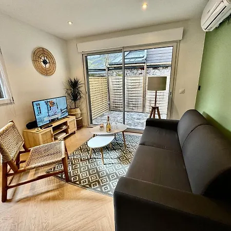 Piscine, Sauna & Balneo Au Coeur De *