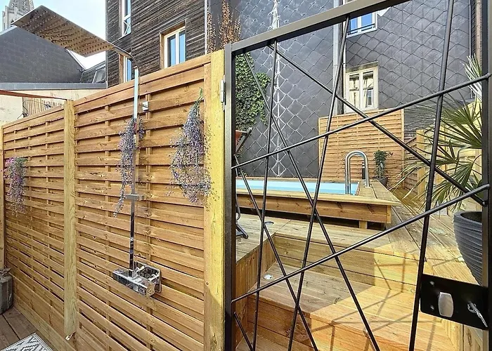 Διαμέρισμα Piscine, Sauna & Balneo Au Coeur De *